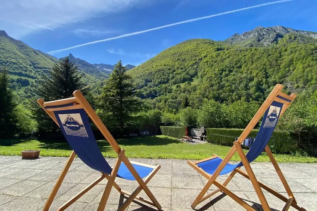 T2 Ensoleille. Terrasse, Jardin Commun, Vue, Parking. Apartment Cauterets