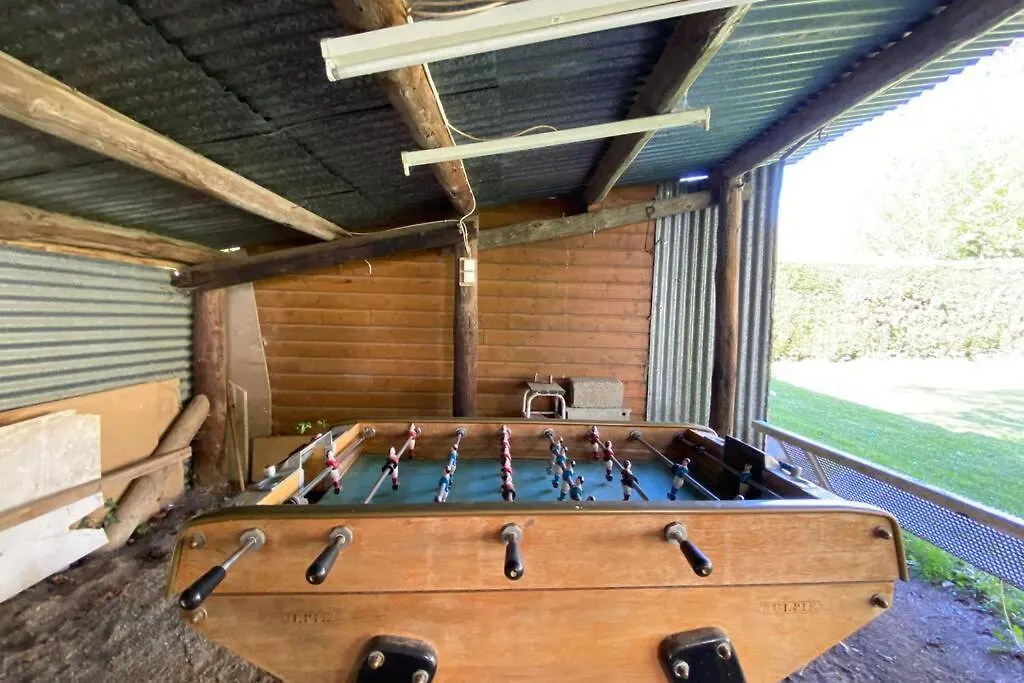 T2 Ensoleille. Terrasse, Jardin Commun, Vue, Parking. Apartment Cauterets